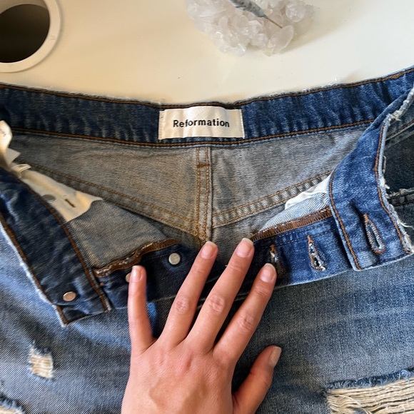 Reformation distressed shorts - Picture 4 of 4